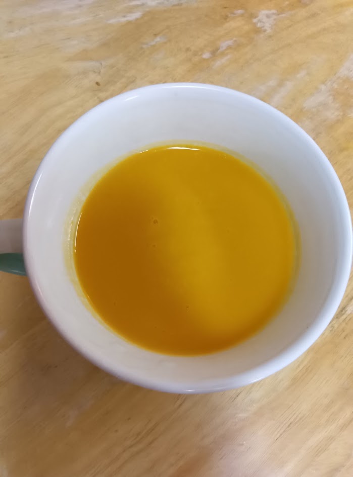 手作りのバターナッツかぼちゃのポタージュ